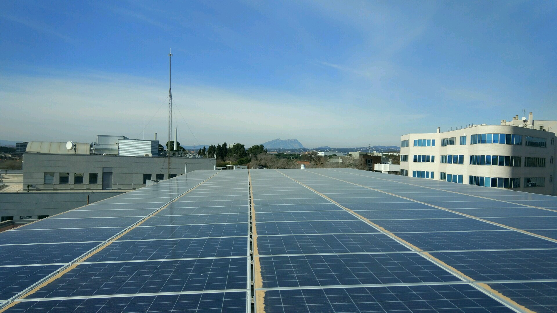 Ampliació energia solar al grup T Automoció