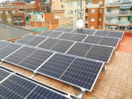 Energia solar comunitat veïns barri Gràcia Barcelona 